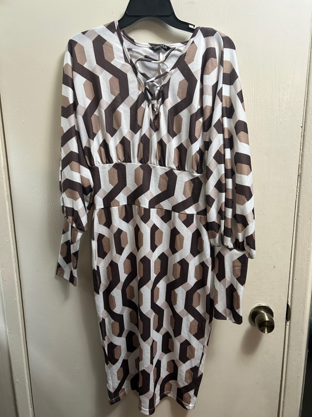 Geo-Print Retro Lace-Up Stretch Midi Dress in Brown & Cream Size L